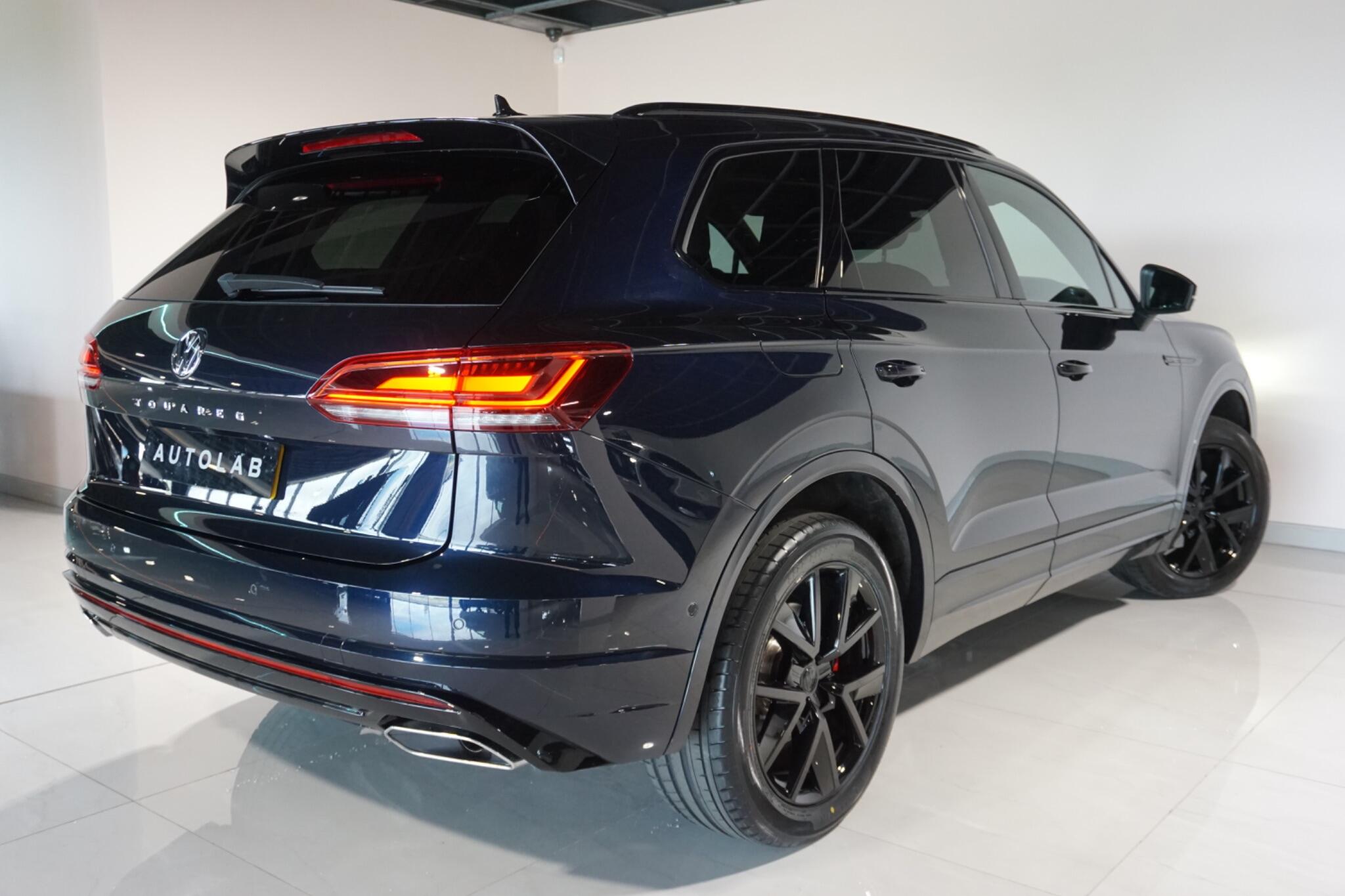 Volkswagen Touareg 3.0 TDI V6 R-Line SUV 5dr Diesel Tiptronic 4Motion Euro 6 (s/s) (286 ps)